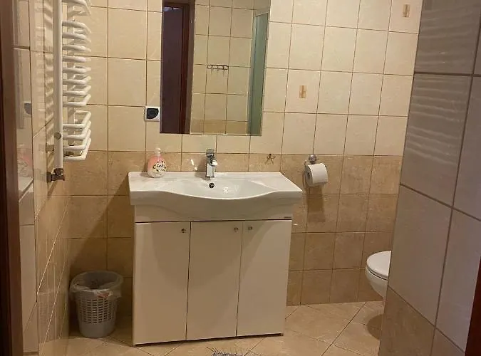 Mona בית אירוח